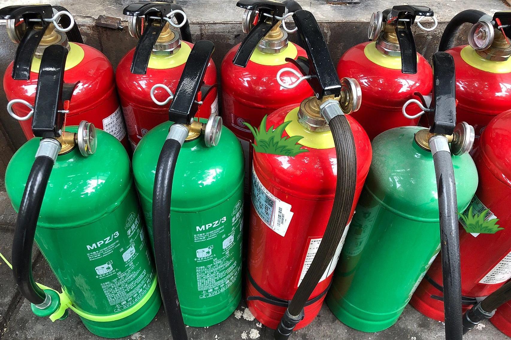 尊龙凯时机械开展夏季消防实战演练 全面提升应急处置能力